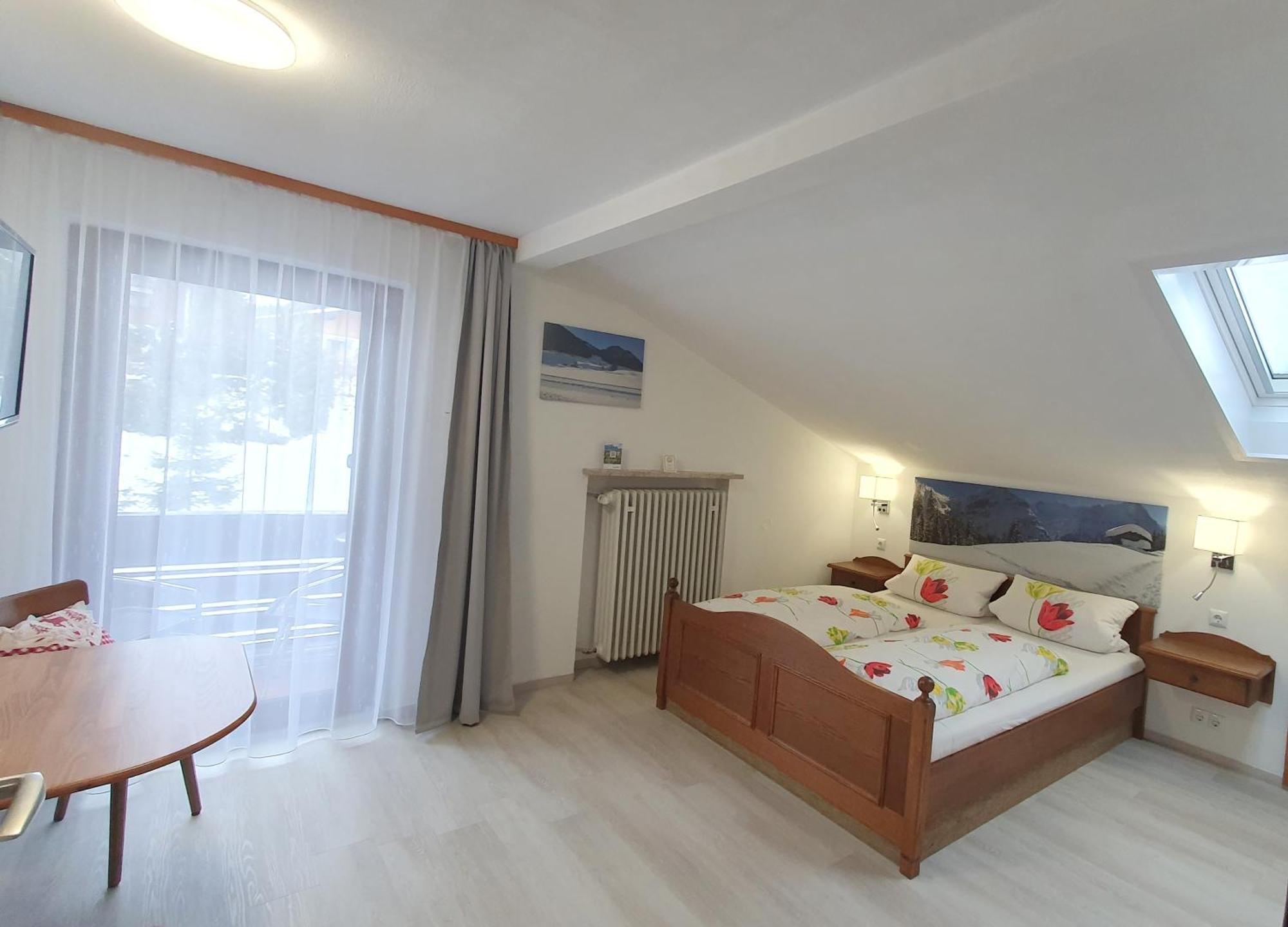 Hotel Garni Haus Alpine - Chiemgau Karte Inkl Ruhpolding Bagian luar foto