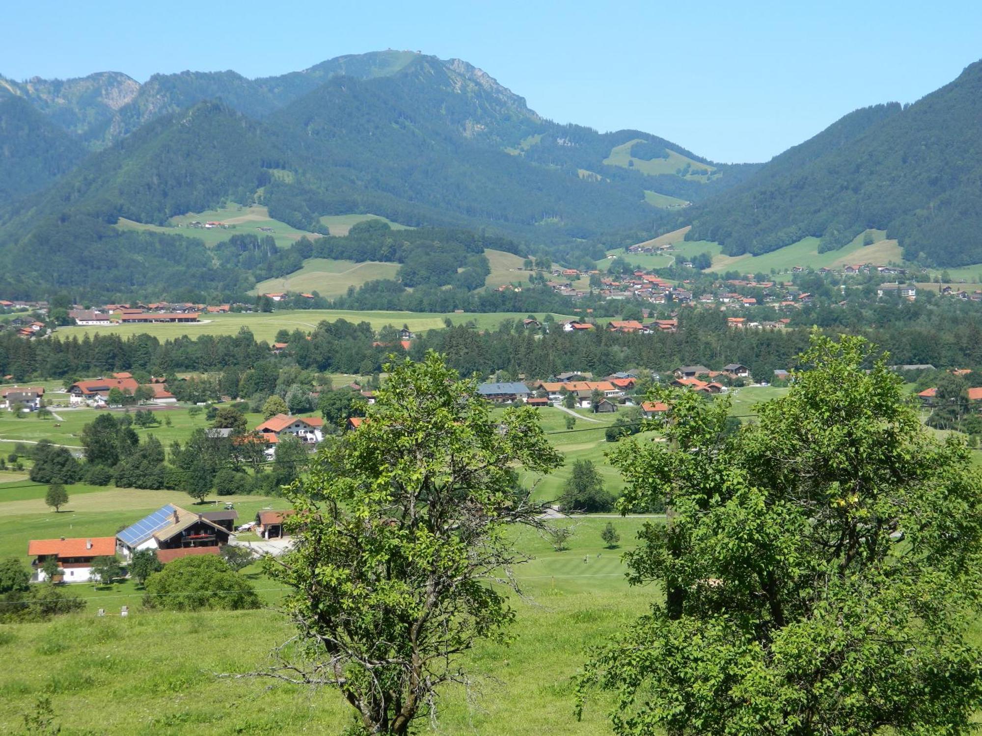Hotel Garni Haus Alpine - Chiemgau Karte Inkl Ruhpolding Bagian luar foto